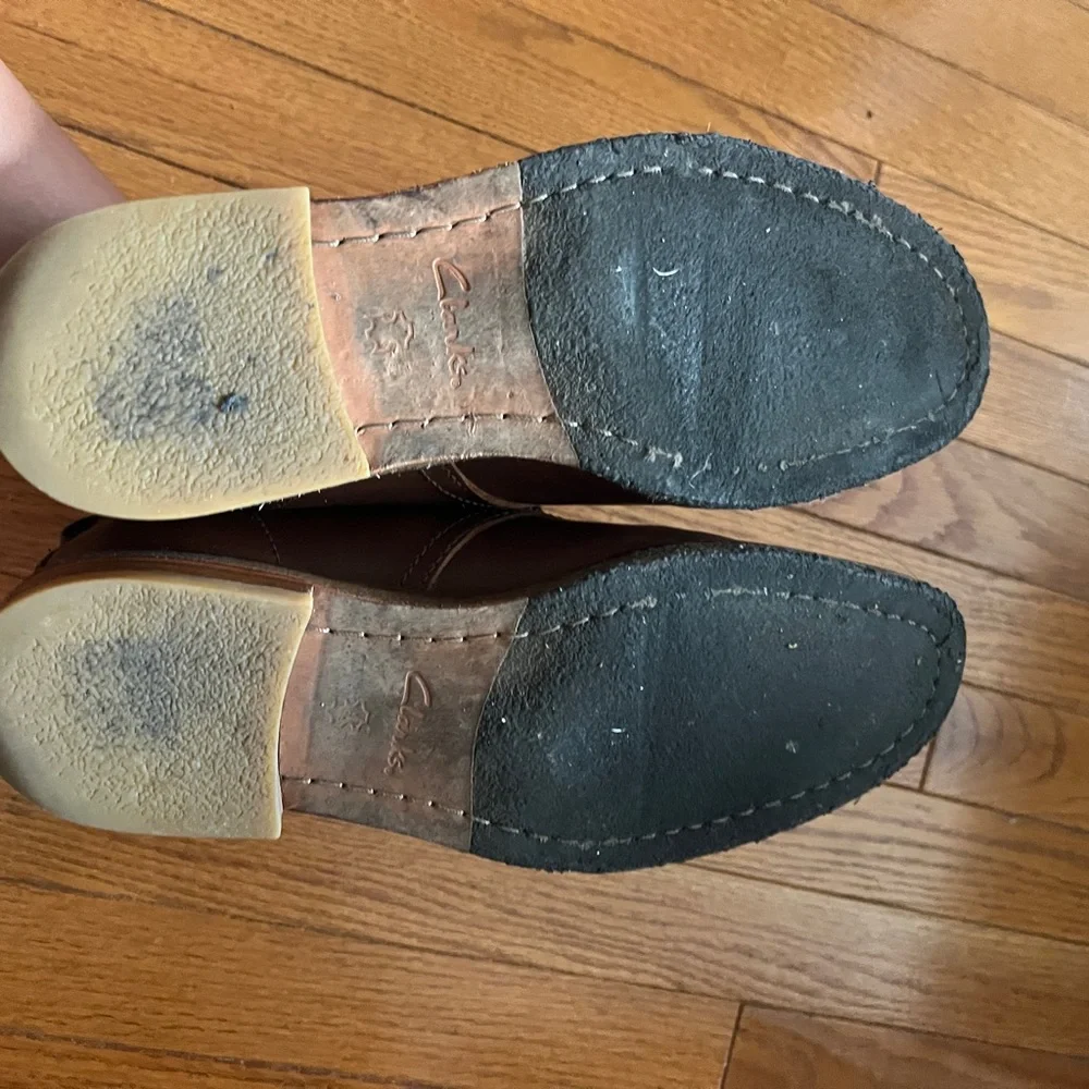 Clark’s Men's Brown Leather Chukka Boots